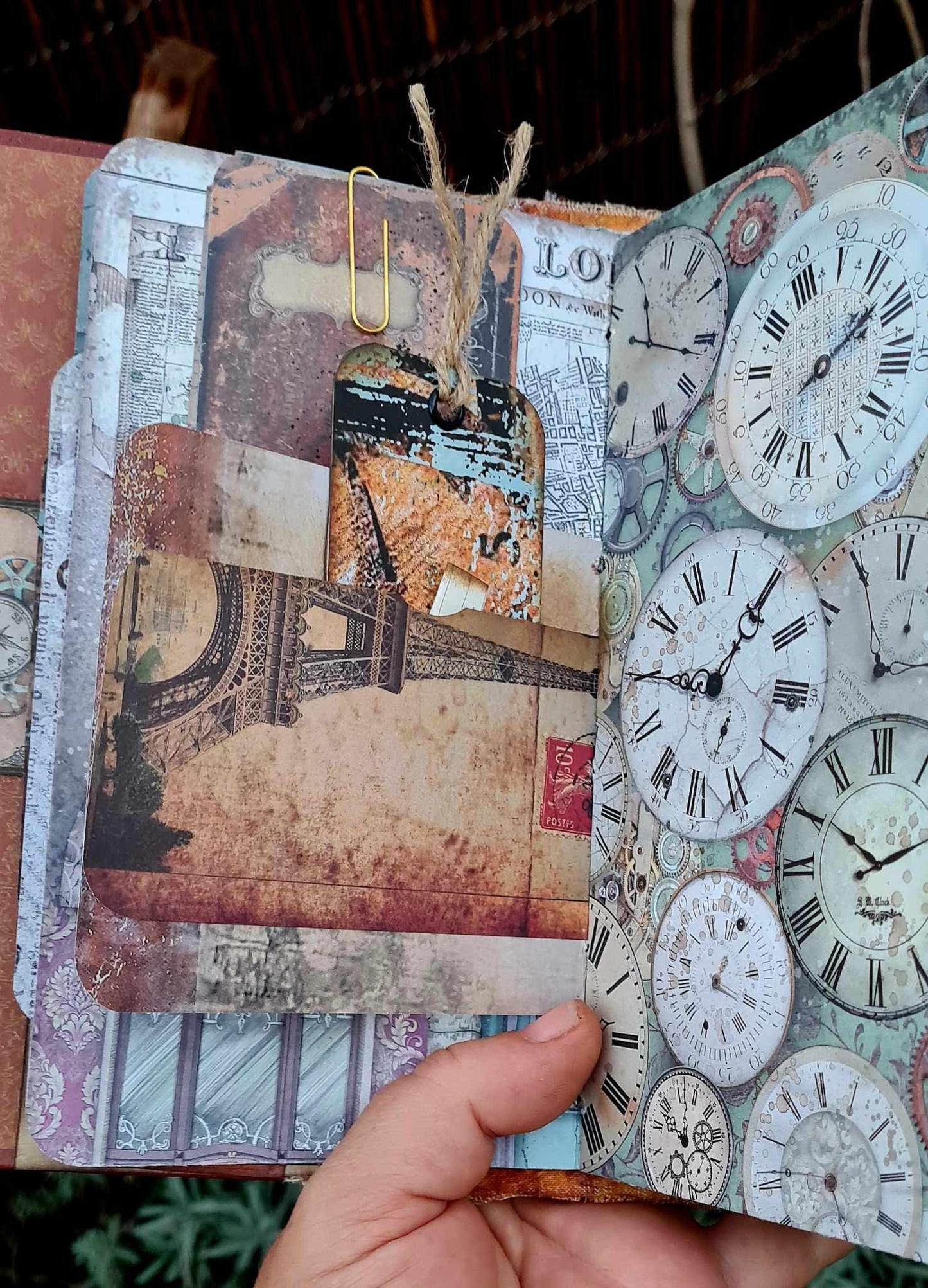 Grimoire steampunk "les rouages du temps"