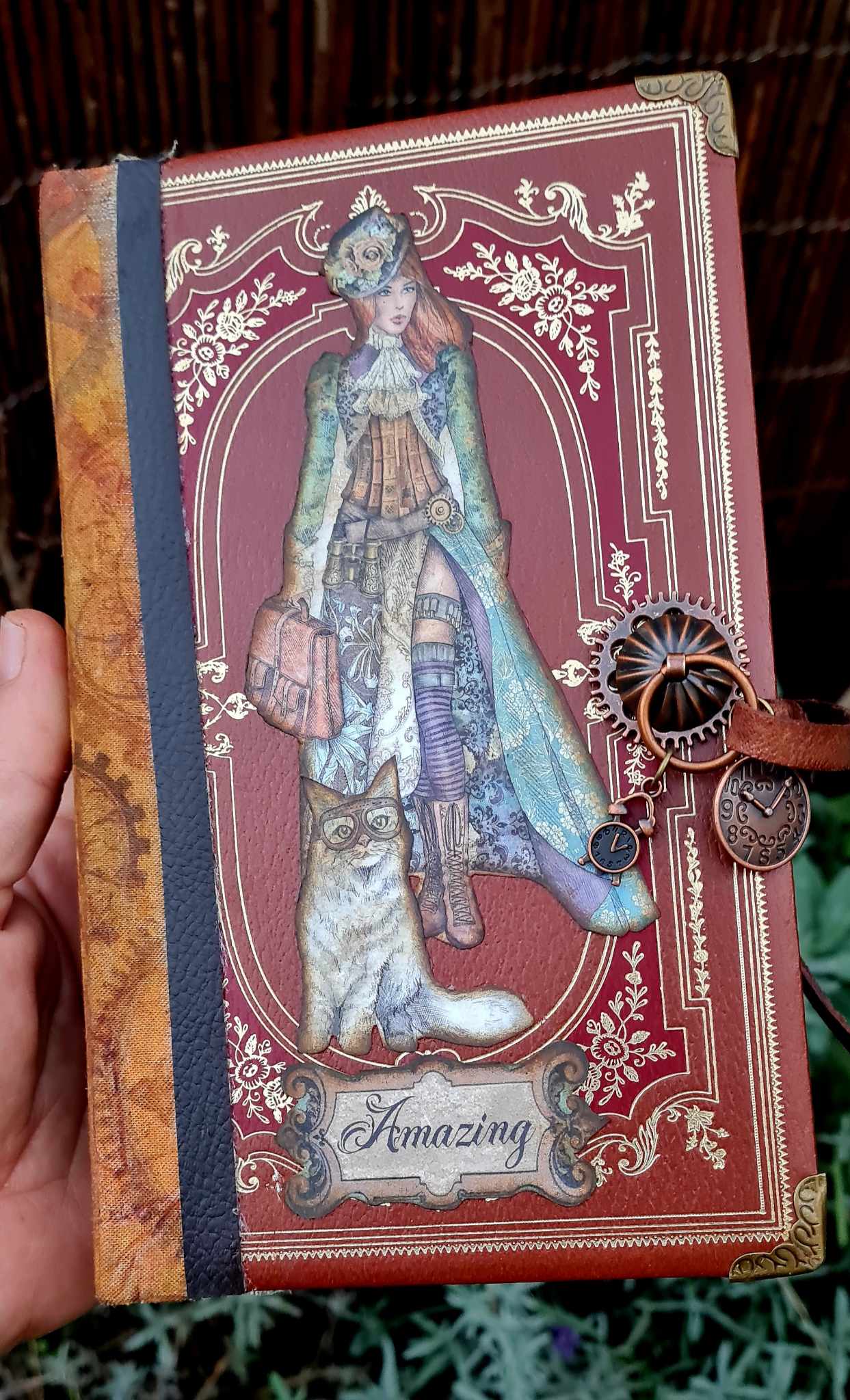 Grimoire steampunk "les rouages du temps"