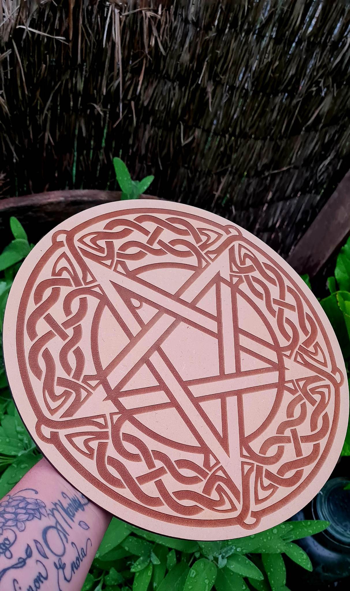 Plaque en bois pentacle